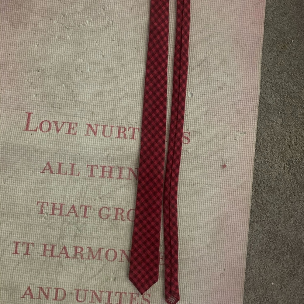 Skinny tie